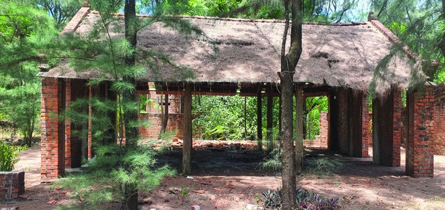 Dự án Aquatica Cửa Việt bị bỏ hoang nhiều năm khiến các hạng mục xuống cấp, hư hỏng. Dự án Aquatica Cửa Việt bị bỏ hoang nhiều năm khiến các hạng mục xuống cấp, hư hỏng.