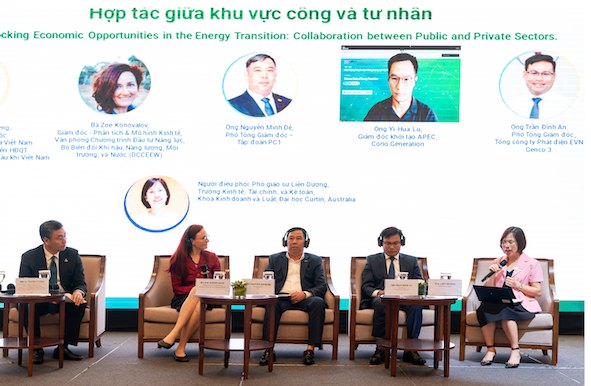 Ông Trần Đình Ân, đại diện EVNGENCO3 tham gia thảo luận tại Hội nghị. Ông Trần Đình Ân, đại diện EVNGENCO3 tham gia thảo luận tại Hội nghị.