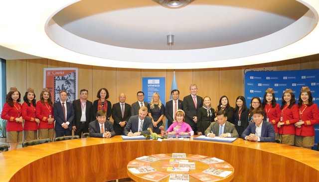 Lễ ký kết Khung thoả thuận hợp tác giữa Unesco và Sovico giai đoạn 2025 – 2035. Lễ ký kết Khung thoả thuận hợp tác giữa Unesco và Sovico giai đoạn 2025 – 2035.