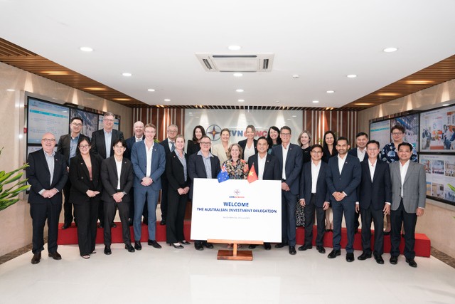 Phái đoàn đầu tư Australia, gồm đại diện 14 quỹ hưu trí và đầu tư nước này làm việc tại trụ sở EVNGENCO3. Phái đoàn đầu tư Australia, gồm đại diện 14 quỹ hưu trí và đầu tư nước này làm việc tại trụ sở EVNGENCO3.