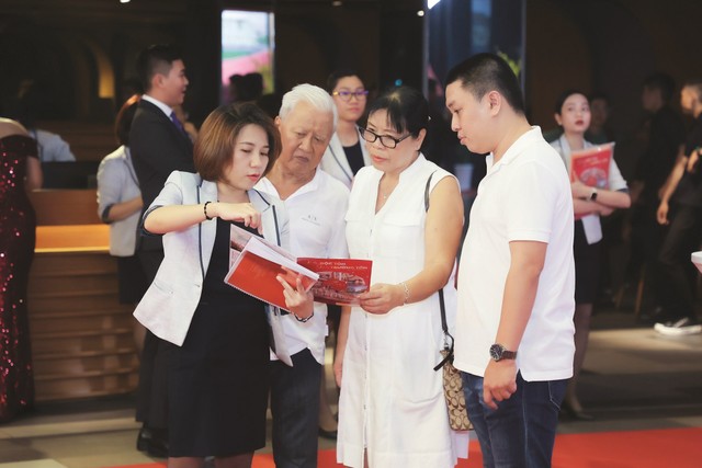 Khi mua nhà, không phải ai cũng có đủ nguồn lực tài chính để trả một cục. Khi mua nhà, không phải ai cũng có đủ nguồn lực tài chính để trả một cục.