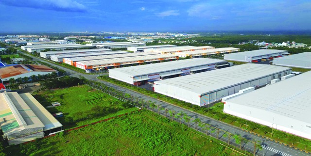 Tỷ lệ lấp đầy kho xưởng xây sẵn đều đạt mức cao ở cả miền Bắc và miền Nam. Ảnh: Lê Toàn.