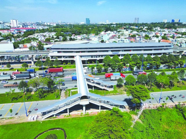 TP.HCM chuẩn bị đấu giá nhiều khu “đất vàng” dọc các tuyến metro. Ảnh: Lê Toàn. TP.HCM chuẩn bị đấu giá nhiều khu “đất vàng” dọc các tuyến metro. Ảnh: Lê Toàn.