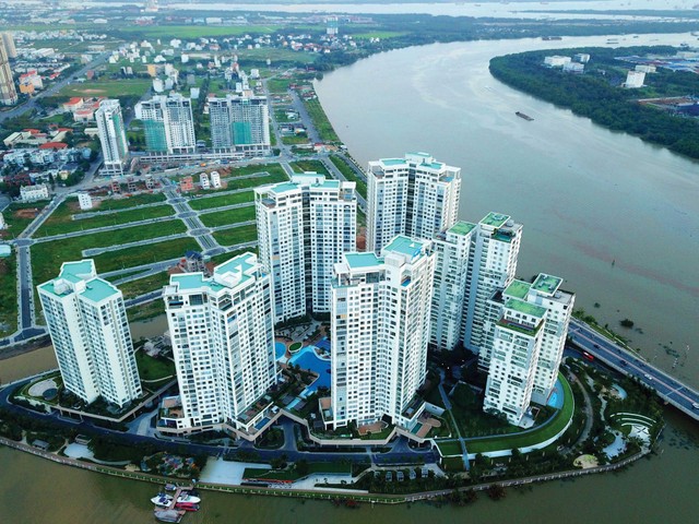 Thị trường bất động sản TP.HCM đang cho thấy sức hút lớn. Ảnh: Lê Toàn.