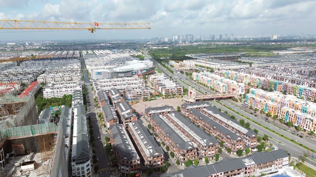 Có một hệ thống dữ liệu tin cậy, đầy đủ về đất đai, nhà ở được công khai, minh bạch là cơ sở để phát triển thị trường bất động sản lành mạnh, bền vững. ẢNh: Dũng Minh.