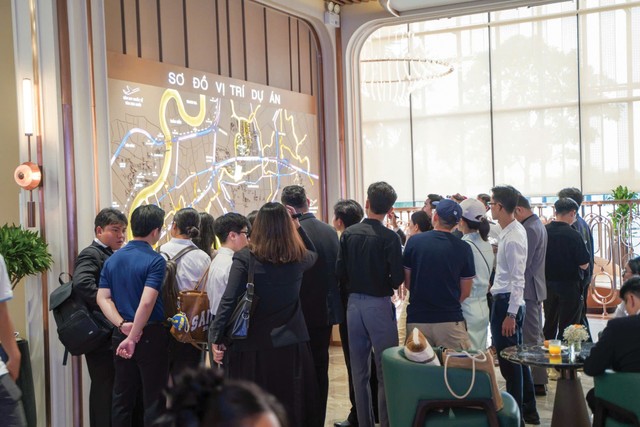 Giá nhà hiện tại vượt quá tầm với nhóm khách hàng phổ thông. Ảnh: Việt Dũng. Giá nhà hiện tại vượt quá tầm với nhóm khách hàng phổ thông. Ảnh: Việt Dũng.