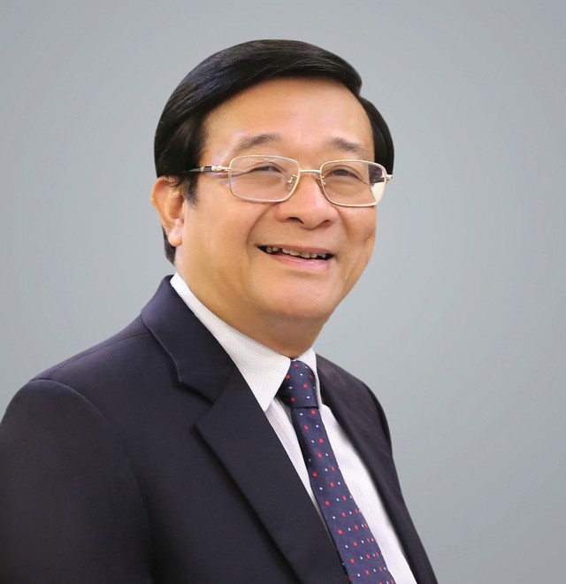 TS. Nguyễn Quốc Hùng. TS. Nguyễn Quốc Hùng.