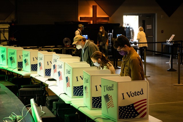 Một điểm bầu cử tại Mount Pleasant