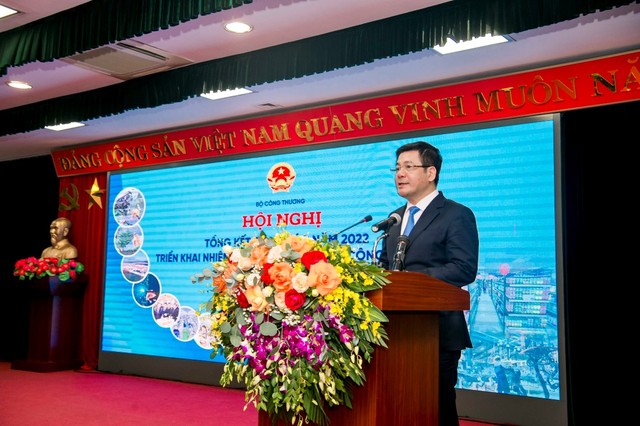 Bộ trưởng Bộ Công Thương Nguyễn Hồng Diên Bộ trưởng Bộ Công Thương Nguyễn Hồng Diên