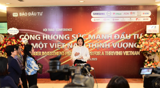 Bà Michele Wee, Tổng giám đốc Ngân hàng Standard Chartered Việt Nam