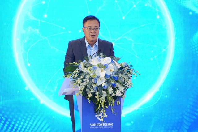 Ông Bùi Hoàng Hải, Phó Chủ tịch Uỷ ban Chứng khoán Nhà nước phát biểu tại Hội nghị Ông Bùi Hoàng Hải, Phó Chủ tịch Uỷ ban Chứng khoán Nhà nước phát biểu tại Hội nghị