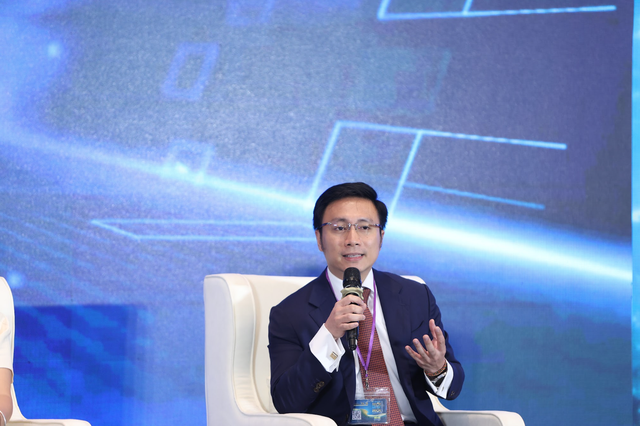Ông Đặng Thanh Tùng, Giám đốc Nghiệp vụ, Dragon Capital chia sẻ tại Diễn đàn. Ảnh: Đức Thanh