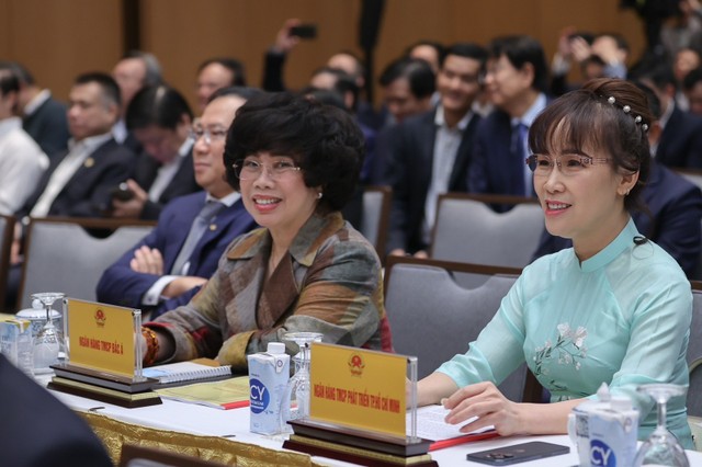 Lãnh đạo các doanh nghiệp dự Hội nghị Lãnh đạo các doanh nghiệp dự Hội nghị