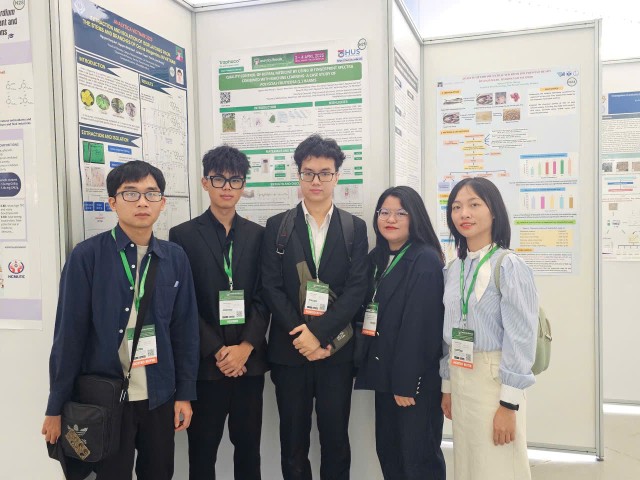 Đoàn cán bộ Traphaco và nghiên cứu được báo cáo tại Hội nghị Khoa học Quốc tế Analytica Vietnam 2025