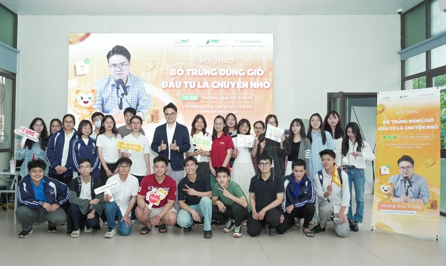 Hội thảo "Bỏ trứng đúng giỏ – Đầu tư là chuyện nhỏ" thu hút sự tham gia nhiệt tình của sinh viên đến từ các ngành học khác nhau Hội thảo "Bỏ trứng đúng giỏ – Đầu tư là chuyện nhỏ" thu hút sự tham gia nhiệt tình của sinh viên đến từ các ngành học khác nhau