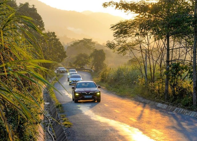 Dòng sản phẩm caravn, tour du lịch bằng thuê xe riêng được Vietravel đẩy mạnh. Dòng sản phẩm caravn, tour du lịch bằng thuê xe riêng được Vietravel đẩy mạnh.