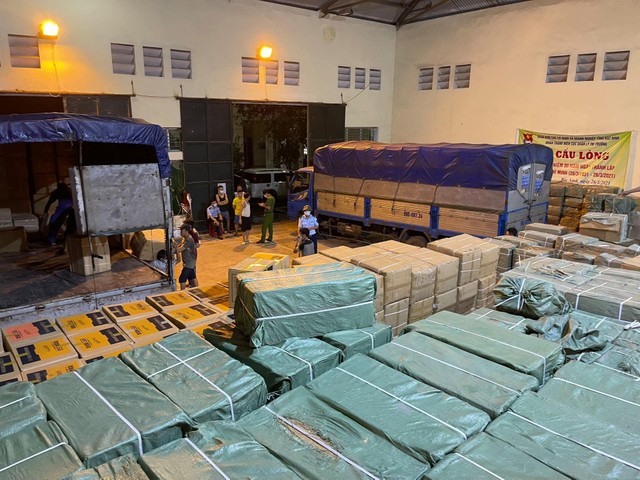 Lô hàng không rõ nguồn gốc trị giá gần 10 tỷ đồng tại Bắc Ninh bị bắt giữ.