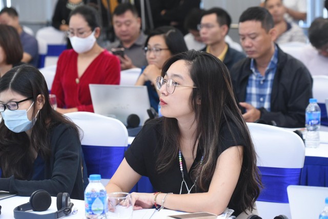 Đầu tư sân bay nhỏ đang là chủ đề nhận được sự quan tâm lớn. Đầu tư sân bay nhỏ đang là chủ đề nhận được sự quan tâm lớn.