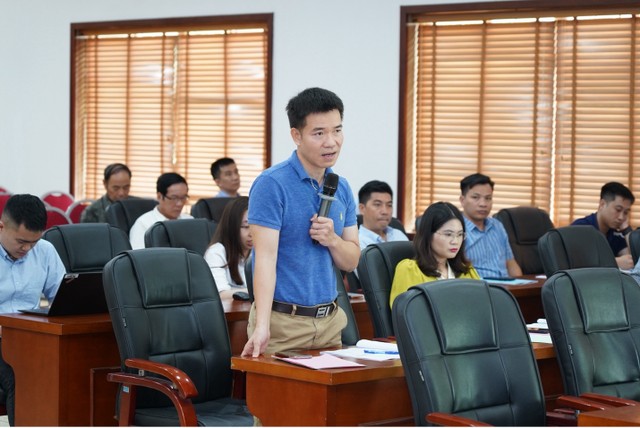 Cổ đông đặt câu hỏi cho cho Hội đồng quản trị. Cổ đông đặt câu hỏi cho cho Hội đồng quản trị.