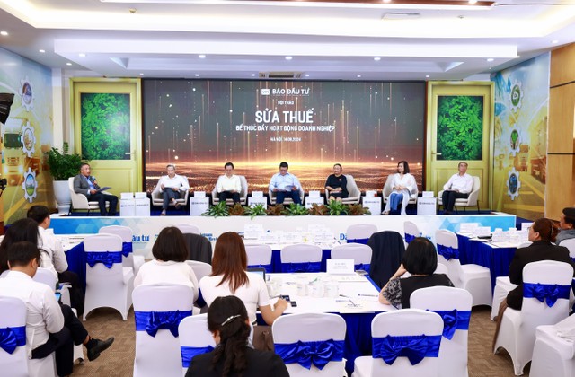 Các diễn giả trao đổi tại Hội thảo. Ảnh: Chí Cường Các diễn giả trao đổi tại Hội thảo. Ảnh: Chí Cường