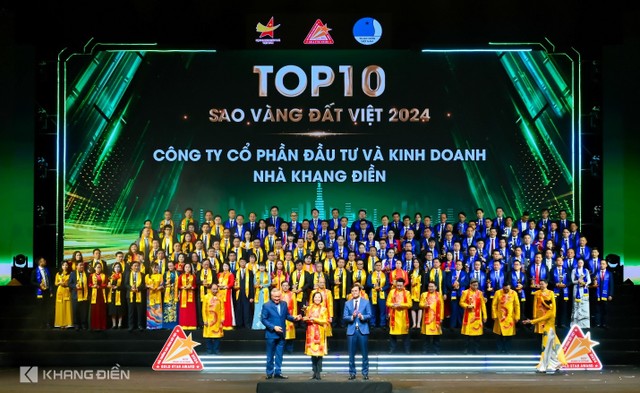 Đại diện Tập đoàn Khang Điền nhận giải “Top 10 Sao Vàng Đất Việt 2024” tại Hà Nội. Đại diện Tập đoàn Khang Điền nhận giải “Top 10 Sao Vàng Đất Việt 2024” tại Hà Nội.
