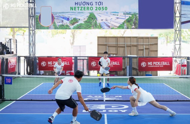 MG Pickleball Championship 2025 là ngày hội thể thao quy mô, tạo cơ hội giao lưu cho cộng đồng pickleball, đồng thời thúc đẩy và khuyến khích tinh thần rèn luyện sức khỏe. Thông qua giải đấu MG Pickleball Championship 2025, MG Việt Nam cũng một lần nữa khẳng định cam kết gắn bó lâu dài và bền vững tại thị trường Việt Nam. MG Pickleball Championship 2025 là ngày hội thể thao quy mô, tạo cơ hội giao lưu cho cộng đồng pickleball, đồng thời thúc đẩy và khuyến khích tinh thần rèn luyện sức khỏe. Thông qua giải đấu MG Pickleball Championship 2025, MG Việt Nam cũng một lần nữa khẳng định cam kết gắn bó lâu dài và bền vững tại thị trường Việt Nam.