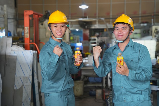 Với các thành phần bổ sung năng lượng, giúp tỉnh táo tức thì, Number 1 là người bạn đồng hành quen thuộc của người lao động, cùng họ vượt qua thử thách trong công việc mỗi ngày.