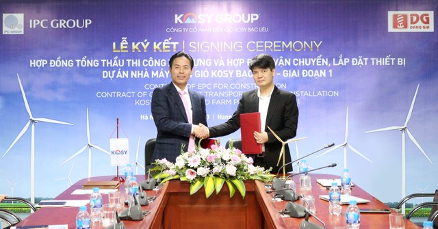 TS. Nguyễn Việt Cường - Chủ tịch Tập đoàn Kosy ký kết hợp đồng tổng thầu xây lắp dự án với ông Phí Phong Hà - Chủ tịch HĐQT Công ty CP Tập đoàn IPC