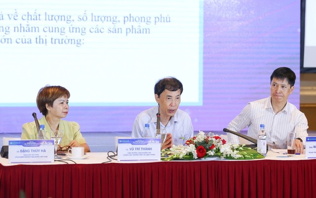 Diễn đàn "Khuynh hướng tiêu dùng Việt Nam 2023: Xu hướng và thị trường bán lẻ" Diễn đàn "Khuynh hướng tiêu dùng Việt Nam 2023: Xu hướng và thị trường bán lẻ"