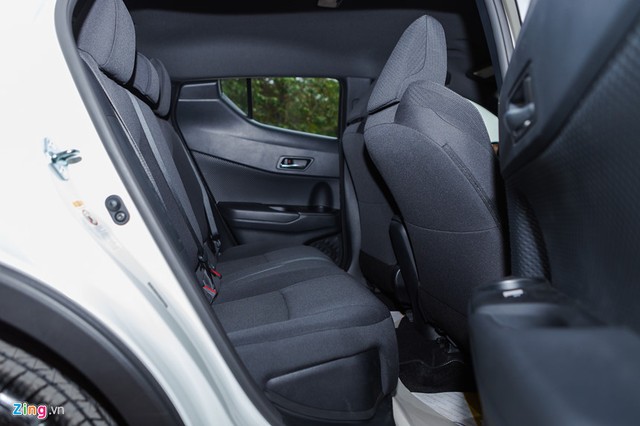 Toyota C-HR đầu tiên về Việt Nam ảnh 9