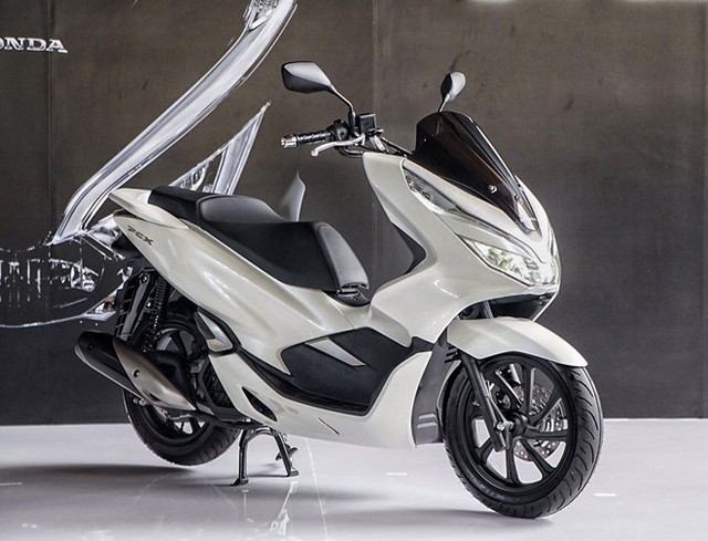Honda PCX 2018 thêm động cơ 150 cc, bán tại Việt Nam từ tháng 1 ảnh 2 Honda PCX 2018 thêm động cơ 150 cc, bán tại Việt Nam từ tháng 1 ảnh 2