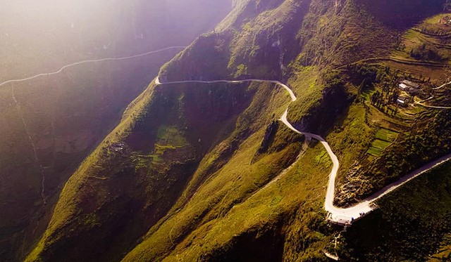 Những cung đường đèo phượt thủ Việt không nên bỏ qua trong đời ảnh 1