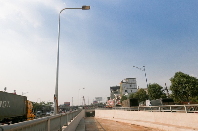 Hầm chui cửa ngõ Tây Bắc TP HCM trước ngày thông xe ảnh 6