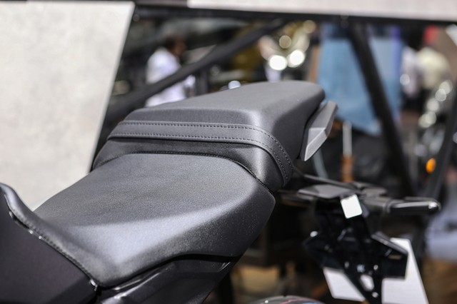 Honda CB300R 2018 giá từ 4.800 USD tại Thái Lan ảnh 5