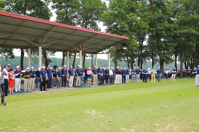 Những khoảnh khắc ấn tượng tại giải Golf Swing for the Kids 2018 ảnh 3 Những khoảnh khắc ấn tượng tại giải Golf Swing for the Kids 2018 ảnh 3