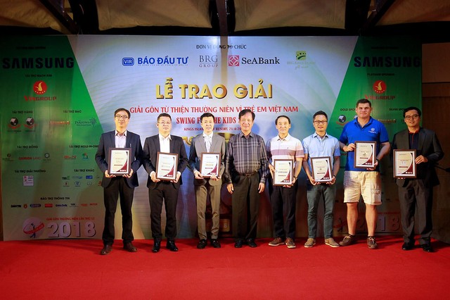Những khoảnh khắc ấn tượng tại giải Golf Swing for the Kids 2018 ảnh 59 Những khoảnh khắc ấn tượng tại giải Golf Swing for the Kids 2018 ảnh 59