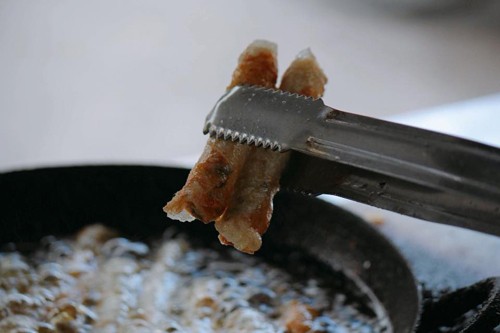 Quán bánh xèo Quảng Ngãi bán 1.000 chiếc mỗi ngày ở Sài Gòn ảnh 6