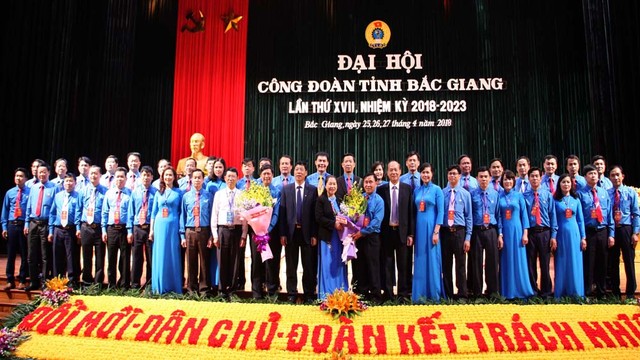 Kiện toàn nhân sự chủ chốt 5 địa phương ảnh 1