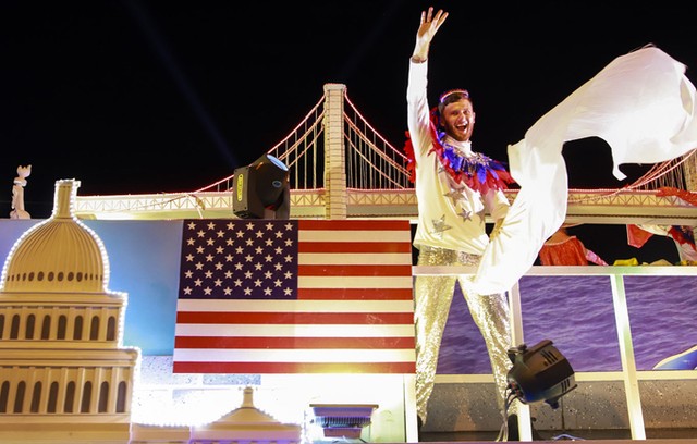 Hàng nghìn người hòa vào Carnaval đường phố ảnh 4