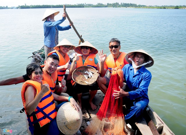 Trải nghiệm độc đáo xuyên rừng dừa nước giữa phố cổ Hội An ảnh 7