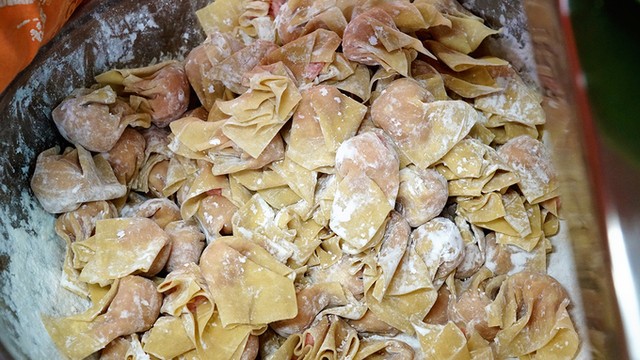 Tiệm mì 70 năm ở Sài Gòn khởi đầu từ gánh hàng rong ảnh 5