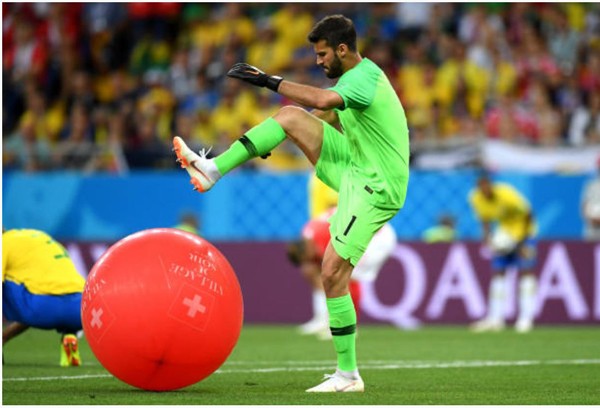 Brazil 1-1 Thuỵ Sĩ: Neymar múa may quá nhiều ảnh 2