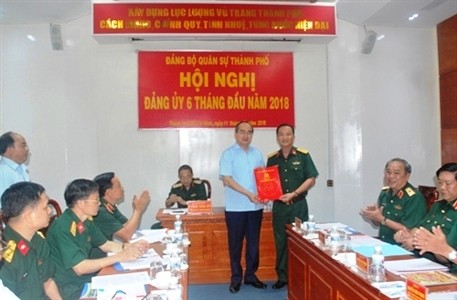 Bổ nhiệm Tham mưu trưởng Quân khu 2; phong quân hàm Thiếu tướng ảnh 1