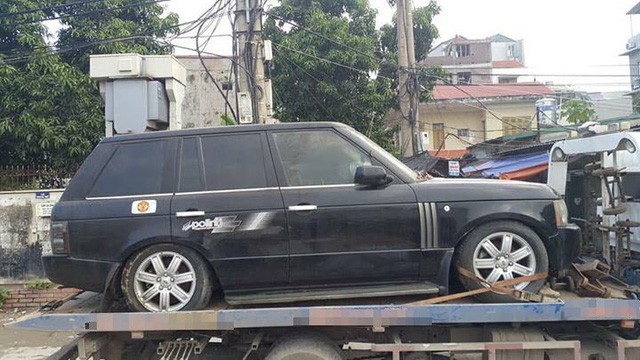 Cuối năm, nhiều chiếc xe sang tiền tỷ “bán hóa giá” vì chủ vỡ nợ ảnh 1 Cuối năm, nhiều chiếc xe sang tiền tỷ “bán hóa giá” vì chủ vỡ nợ ảnh 1