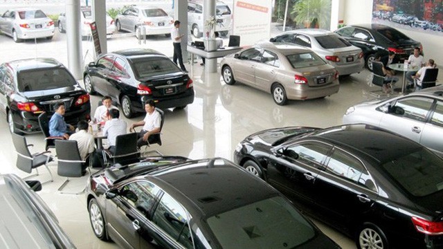 Bán ô tô: Đúng giá đói dài, chém khách ăn ngoài kiếm đậm ảnh 1 Bán ô tô: Đúng giá đói dài, chém khách ăn ngoài kiếm đậm ảnh 1