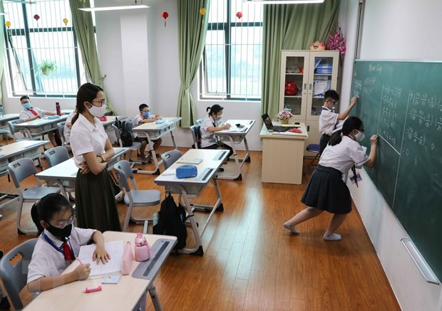Thủ tướng đồng ý bỏ quy định giãn cách trong trường học ảnh 1 Thủ tướng đồng ý bỏ quy định giãn cách trong trường học ảnh 1