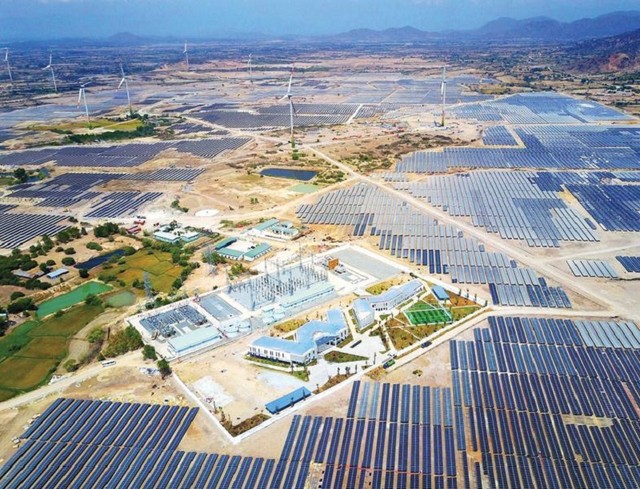 Nhà máy điện mặt trời Trung Nam nằm trên địa bàn xã Lợi Hải và xã Bắc Phong, huyện Thuận Bắc, tỉnh Ninh Thuận. Nhà máy điện mặt trời Trung Nam nằm trên địa bàn xã Lợi Hải và xã Bắc Phong, huyện Thuận Bắc, tỉnh Ninh Thuận.