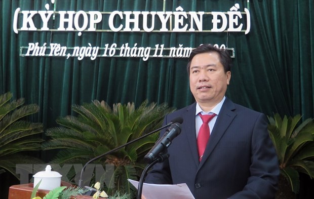 Chủ tịch Ủy ban nhân dân tỉnh Phú Yên Trần Hữu Thế phát biểu nhận nhiệm vụ. (Ảnh: Xuân Triệu/TTXVN). Chủ tịch Ủy ban nhân dân tỉnh Phú Yên Trần Hữu Thế phát biểu nhận nhiệm vụ. (Ảnh: Xuân Triệu/TTXVN).
