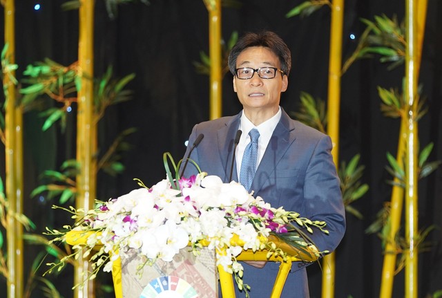 Phó Thủ tướng Vũ Đức Đam phát biểu tại Hội nghị. Phó Thủ tướng Vũ Đức Đam phát biểu tại Hội nghị.