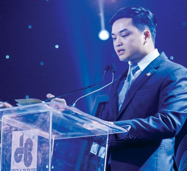 CEO Lê Viết Hiếu phát biểu tại lễ nhậm chức.